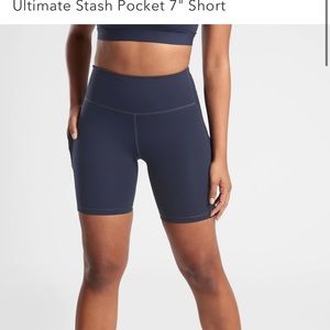 NEW Athelta ultimate stash 7 inch navy shorts in small